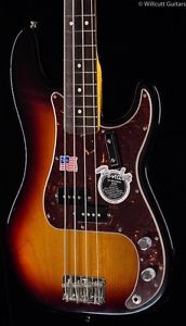 Fender American Vintage '62 Precision Bass® 3-Tone Sunburst (891) DEMO