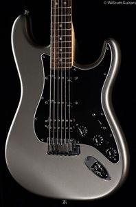 Fender American Deluxe Stratocaster® HSS Tungsten, Rosewood (903)