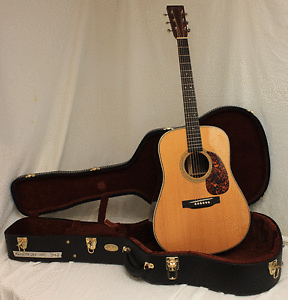 Martin HD28V Vintage Acoustic Guitar - Natural (2010)