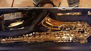 Antigua B flat Tenor Sax Like New