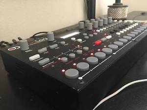 Elektron Analog Four Synthesizer