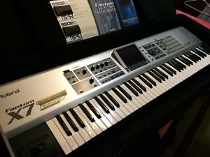 roland fantom x7