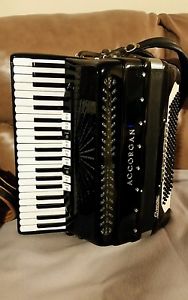 accordion /3/5/hand made.reeds ex.condition