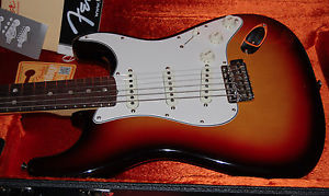 2015 Fender American Vintage 65 Stratocaster 3-Tone Sunburst Near Mint SAVE