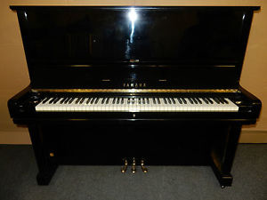 YAMAHA U3 UPRIGHT PIANO.STUNNING SOUND AND TOUCH WITH 5 YEAR GUARANTEE