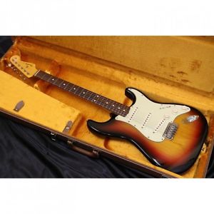 Fender USA American Vintage 62 Stratocaster Thin Lacquer 3CS/R From JAPAN #H51