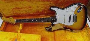 FENDER USA 62 STRAT Electric Guitar Free Shipping Tracking Number