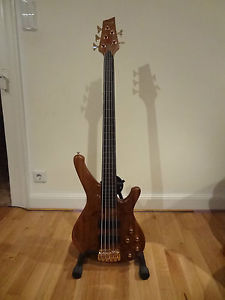 Edel bass fretless von Sandberg