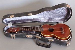 Vintage Martin Style 2 Mahogany Soprano Ukulele & Hard Case Uke 1940's 1950's