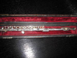Vintage HAYNES silver piccolo in C with gold springs - just overhauled!