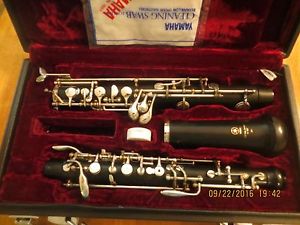 YAMAHA YOB-241 STUDENT OBOE w/ CASE ~ BEAUTIFUL INSTRUMENT!