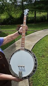 Brand new Sullivan Vintage 35 banjo in MAPLE