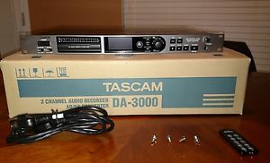 Tascam DA3000 2Channel Stereo Master Recorder AD/DA Converter w/wireless remote