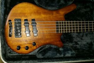 1998 Warwick Thumb 5 string BO Bolt On Bass Guitar w/cs