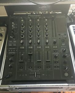 Pioneer DJM800 Mixer