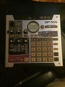 Roland sp 555 - Sampler