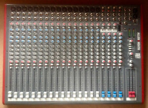 Allen & Heath ZED 24 (USB interface Live / Studio mixer) + FlightCase