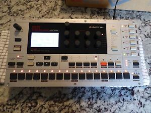 Elektron Monomachine BLUE Synthesizer synth rytm analog four octatrack