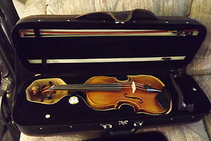 Violin: "Tia Bruna" Guarneri Copy  + Bow, Case