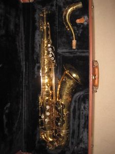 1955 SELMER PARIS MKVI TENOR SAXOPHONE, ORIGINAL LACQUER VERY RARE DOUBLE S NECK