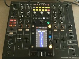 PIONEER DJM 2000 NEXUS /PIONEER'S FLAGSHIP MIXER WITH FLIGHT CASE!