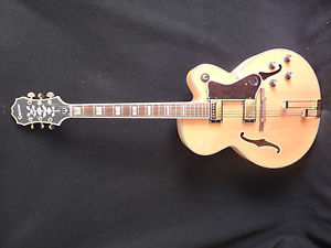 Gitarre, Epiphone Broadway, Natural, Ahornkorpus, Gold Hardware, inkl. Hardcase