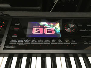 Roland FA-06 61-key Keyboard Workstation , MINT , USB  //ARMENS//.