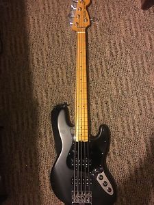 Fender 5 String Modern Player Jazz Bass V