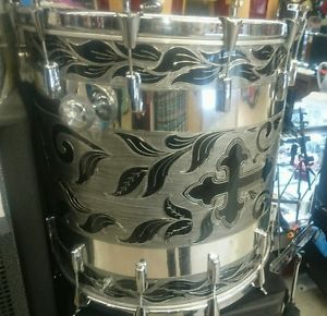 Tambora Herch 24X24 3 colores differentes disponibles negra azul cruz