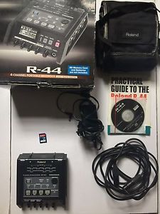 Edirol Roland R44 Solid-State Four-Channel Portable Field Recorder and Carry Bag