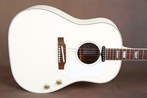 2010 Gibson John Lennon J-160E Imagine Acoustic Guitar J-45 Hummingbird