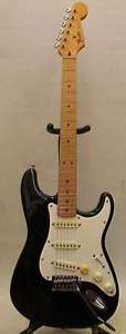 FENDER MEXICO STRATO CASTER Electric Guitar Free Shipping Tracking Number