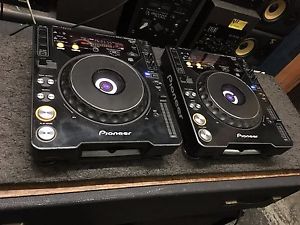 Pair Pioneer CDJ-1000 MK2 Professional DJ Players CDJ1000MK2  //ARMENS//