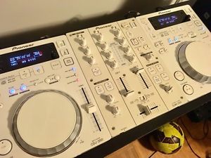 Pioneer CDJ 350 + DJM W White Limited Edition DJ Turntables Traktor USB