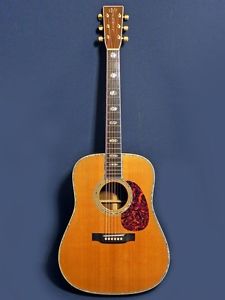 Martin D-45 Used w / Hard case