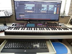 Ableton PC Komplettsystem mit Akai Keyboard, Push , Audio Interfaces , Midi Con.