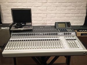 Mackie TT24 digital mixing console mixer near MINT w/ Laptop
