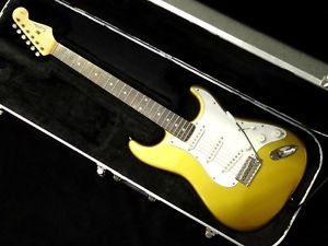Sonic Stratocaster Type Gold w/hard case Free shipping Bass From JAPAN #X842