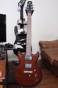 1976-1977 Univox-Matsumoku Westbury Performer 6 string electric guitar