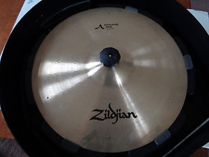 JIMI HENDRIX EXPERIENCE ORIGINAL EQUIPMENT/ MITCH MITCHELL 20" ZILDJIAN CYMBAL
