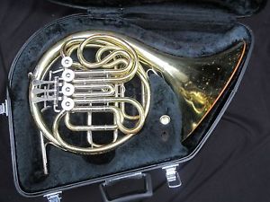 Yamaha YHR-567 Double French Horn