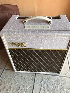 Vox AC4 Handwired Mint W, UK Celestion Alnico Blue Speaker