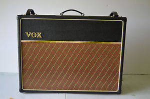 Vox AC 30 CC2 2X12" Speaker Amplifier