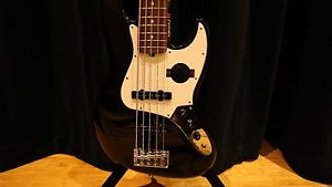 Custom Jazz Bass American Standard Boutique 5 string Bass