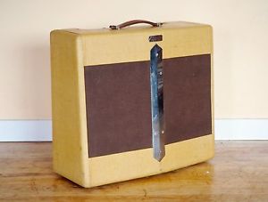 1947 Fender Dual Professional Vintage Tweed Tube Amplifier 2x10, V Front Super