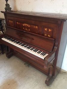 Pianoforte verticale del 1920 "Irmlez" leipzig