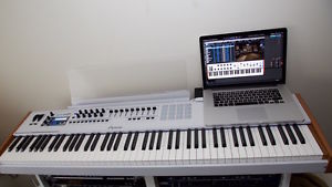 * ARTURIA KEYLAB 88 * unregistered with all extras