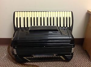 Pancordion Crucianelli 19" Accordion With Case LMH 1950's 1960's Black
