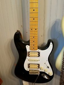 Fender Artist Dave Murray Stratocaster Electric Guitar