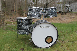 1970 Ludwig " Black Oyster Pearl" kit 22,12,13,16 ft. 3 Ply w/rerings.1 owner